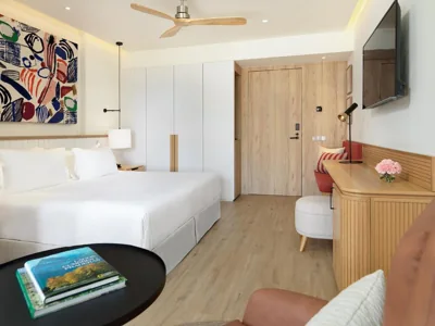 H10 Croma Málaga — Foto 5