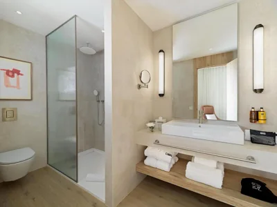 H10 Croma Málaga — Foto 8