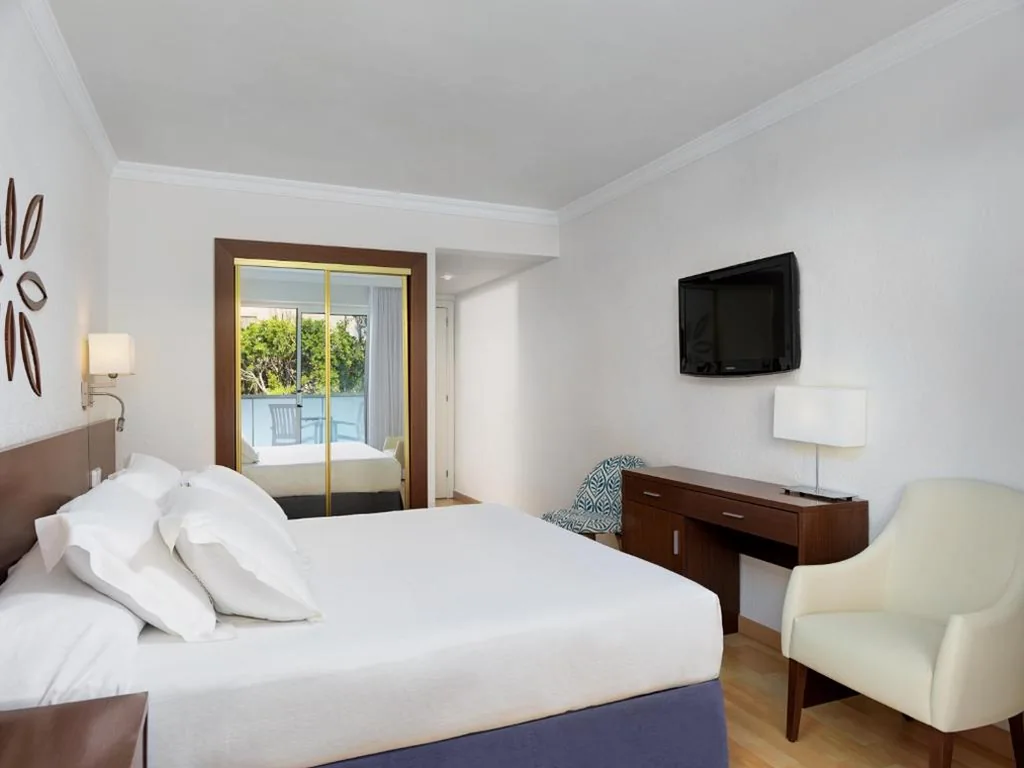 Camera doppia con letto supplementare (3 adulti) — H10 Delfín - Adults Only