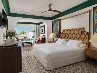 H10 Estepona Palace — Foto 3