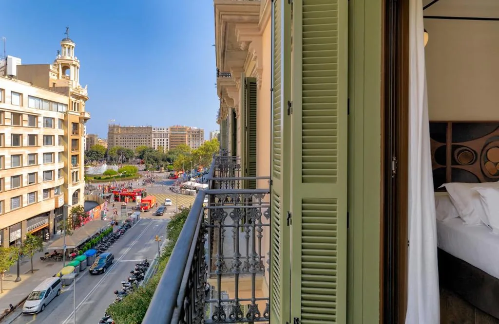 Habitación Doble con balcón - 1 o 2 camas — H10 Metropolitan 4* Sup