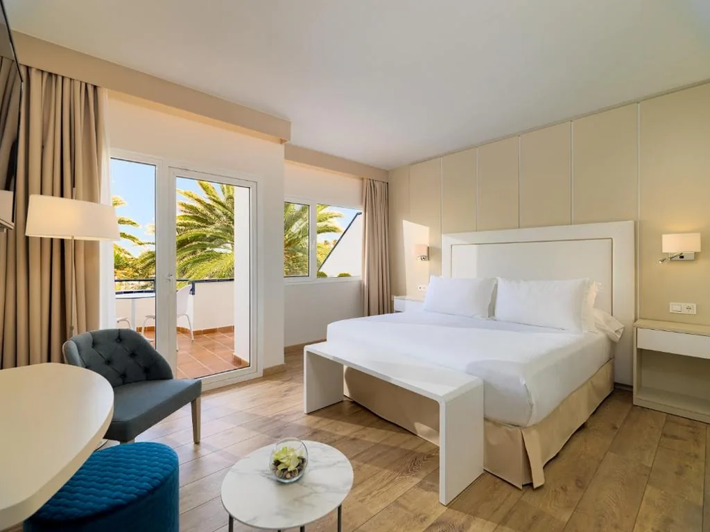 Quarto Superior (2 adultos) — H10 Ocean Dunas - Adults Only