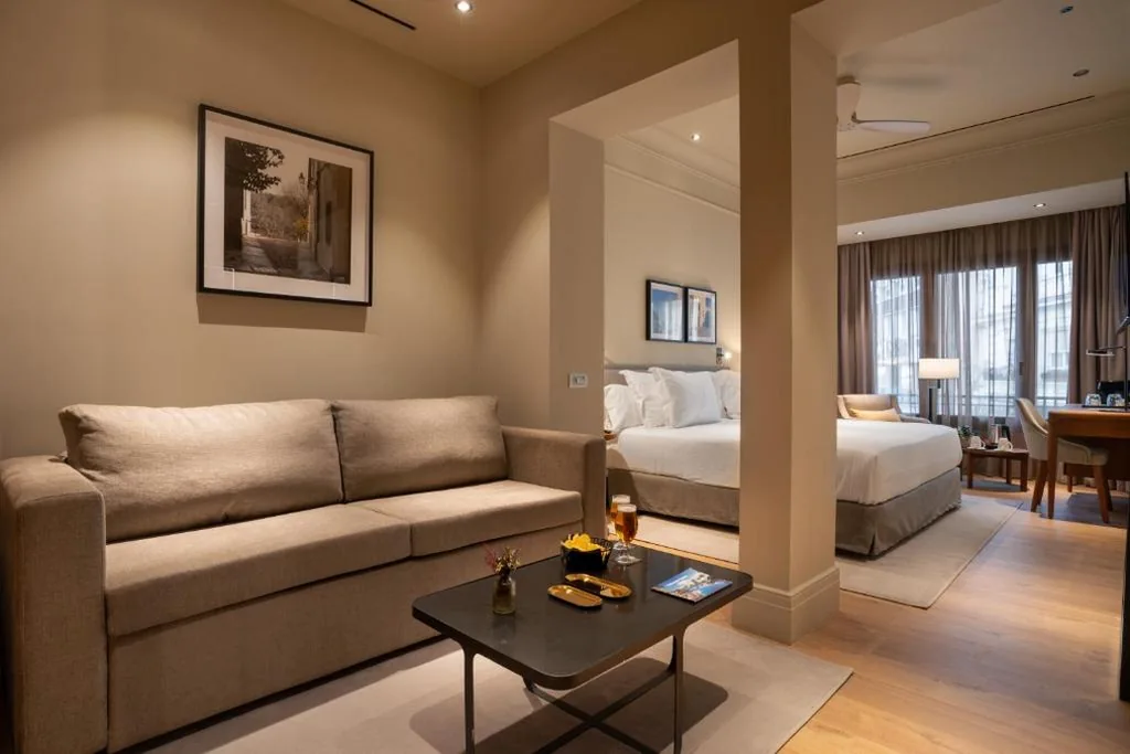 Junior Suite — H10 Palacio Colomera