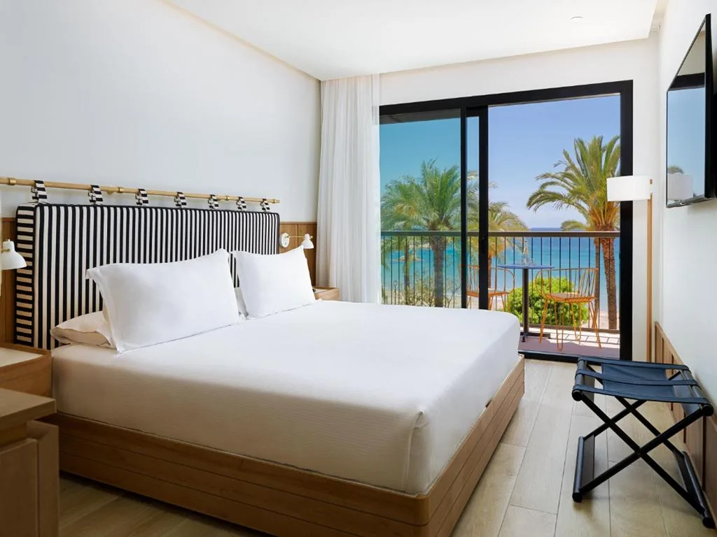 Quarto Clássico com terraço e vista para o mar (2 adultos) — H10 Porto Poniente 4 Sup