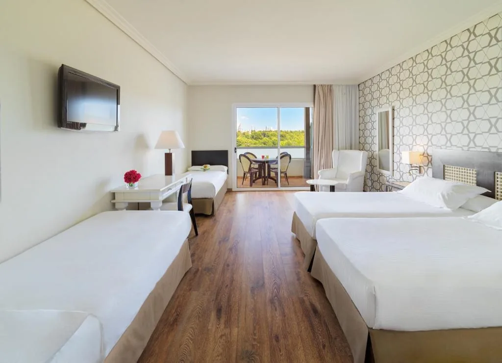 Habitación Familiar (4 adultos) — H10 Salauris Palace