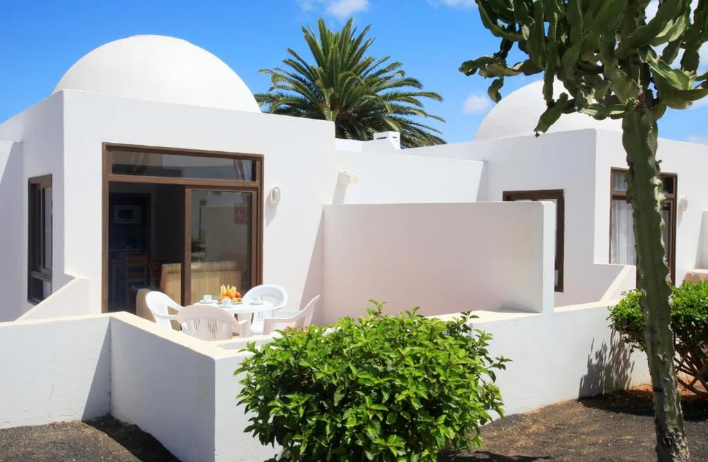 Bungalow de 1 dormitorio (3 adultos + 2 niños) — H10 Suites Lanzarote Gardens