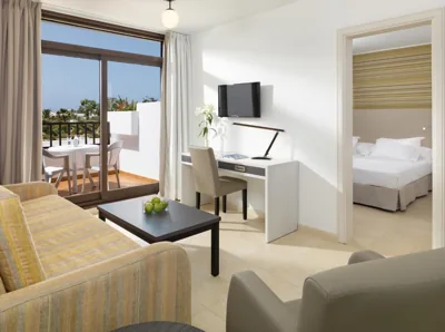 H10 Suites Lanzarote Gardens — foto 2