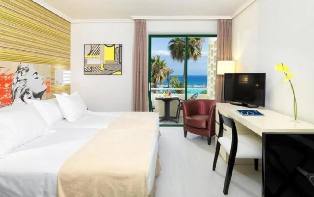 Camera doppia Standard con vista sul mare - 1 o 2 letti (2 adulti e 1 bambino) — H10 Tenerife Playa