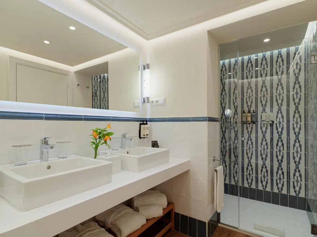 Suite — H10 Universitat