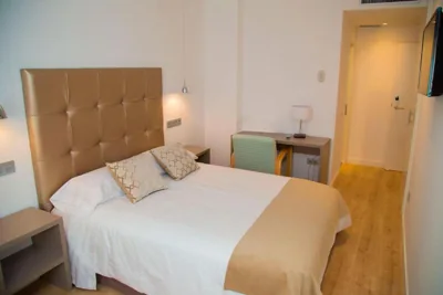 Hab Urban Hostel — photo 10