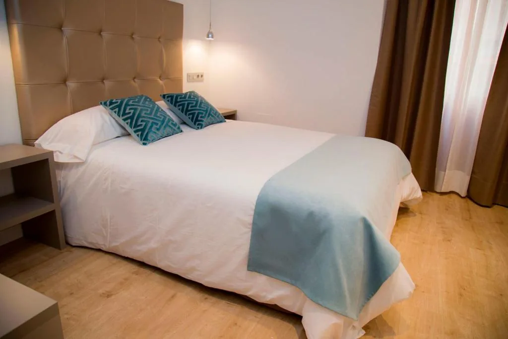 Chambre double supérieure — Hab Urban Hostel