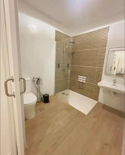 Habitación con baño privado Bernardo 1 — photo 3
