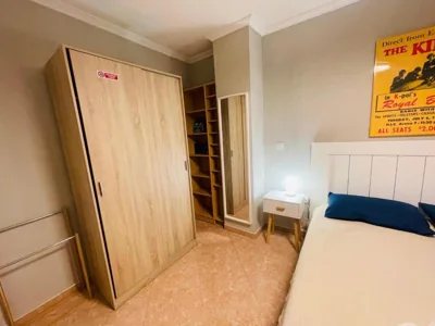 Habitación en Alicante 5 Agost — Foto 10