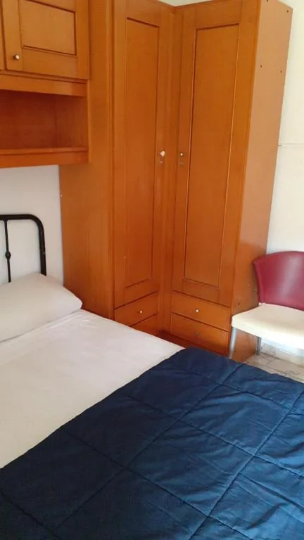 Camera Matrimoniale Economy — Habitacion en piso compartido No alojamiento turistico