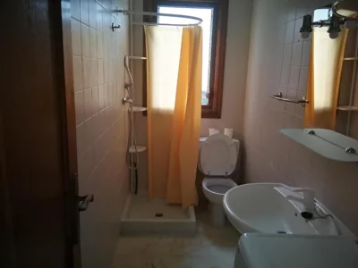 Habitacion en piso compartido No alojamiento turistico — foto 3