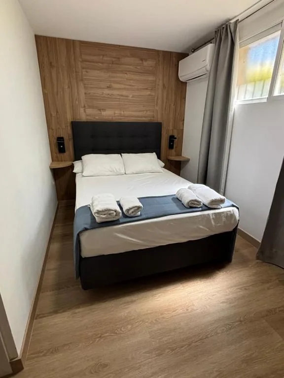 带私人浴室的双人间 — Habitacion Monteazul