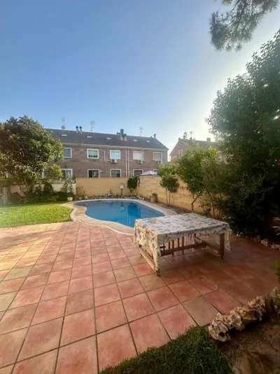 Habitación,Piscina y Jardín — foto 4