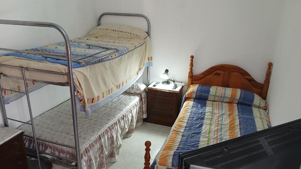 Habitacion Privada Triple con camas Individuales Toledo