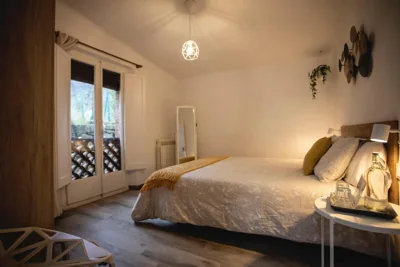 Habitación Roca Foradada en Casa Camí de les Aigües Monistrol de Montserrat — photo 2