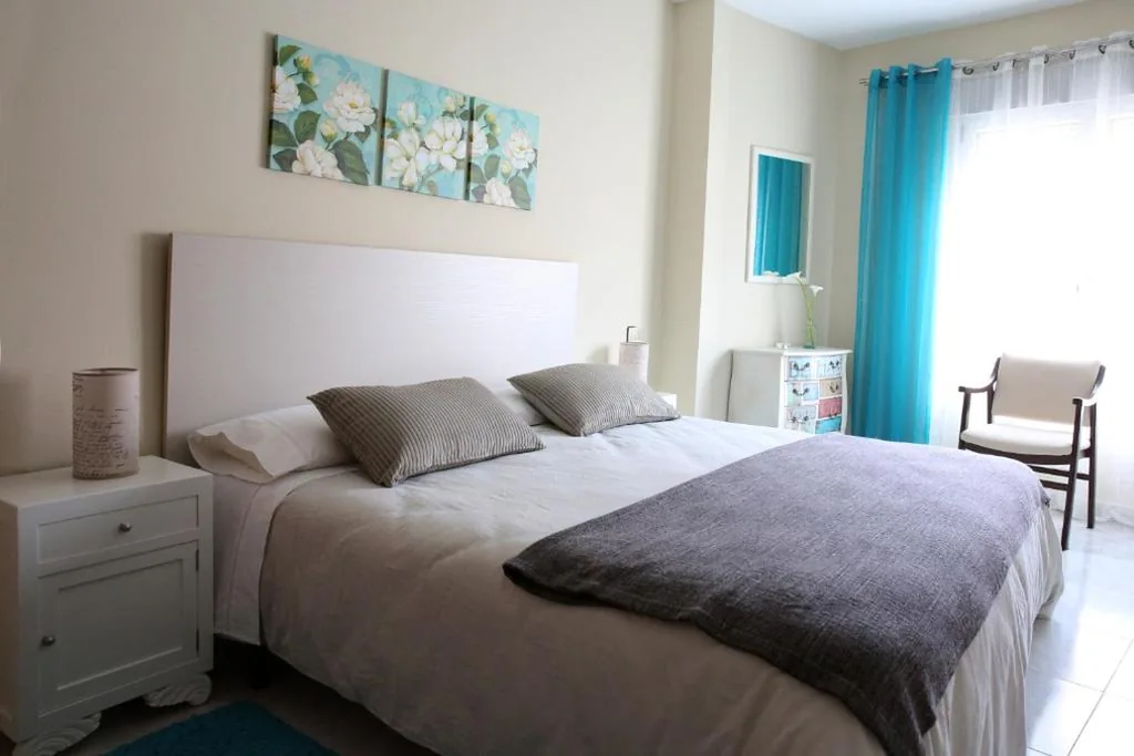 Camera doppia con 2 letti — Habitaciones Castelao