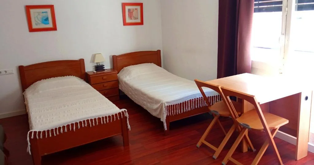 Kamer met Uitzicht op de Stad - 2 Bedden — Habitaciones céntricas en Tàrrega