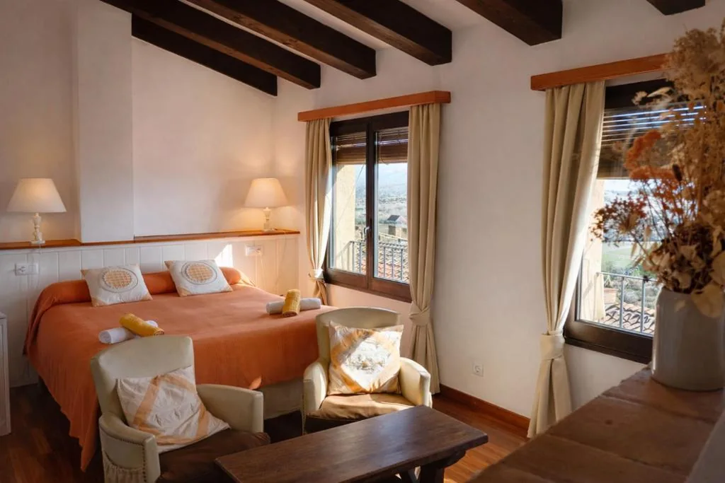 Habitaciones con encanto - Cal Alejandro