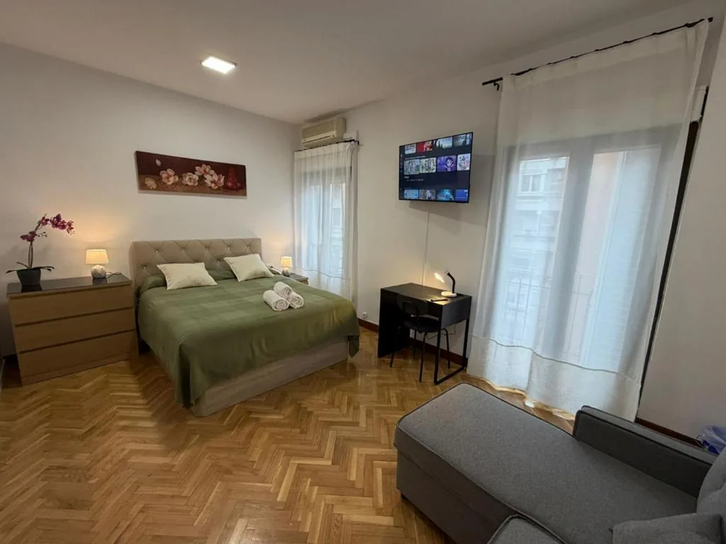 Camera quadrupla con bagno in comune — Habitaciones en Don Ramon