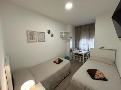 Habitaciones en Embajadores — foto 6