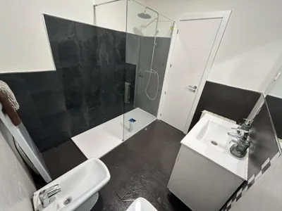 Habitaciones en Embajadores — foto 12