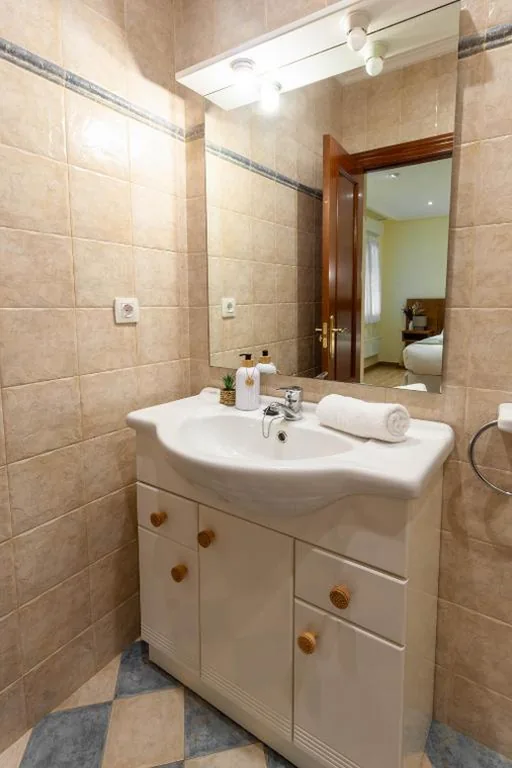Quarto Duplo — Habitaciones Guriezo