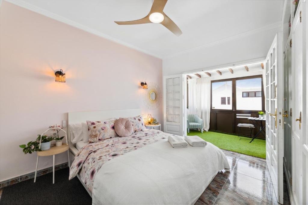 Habitaciones privadas cerca de la playa y aeropuerto en casa compartida con otros huéspedes con baño compartido