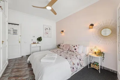 Habitaciones privadas cerca de la playa y aeropuerto en casa compartida con otros huéspedes con baño compartido — foto 3