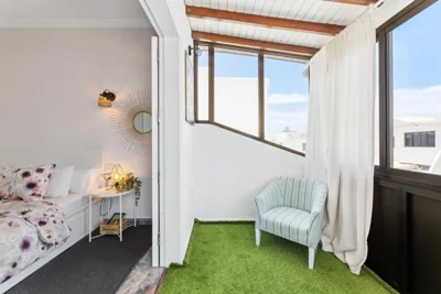 Habitaciones privadas cerca de la playa y aeropuerto en casa compartida con otros huéspedes con baño compartido — foto 4
