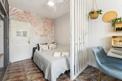 Habitaciones privadas cerca de la playa y aeropuerto en casa compartida con otros huéspedes con baño compartido — foto 12