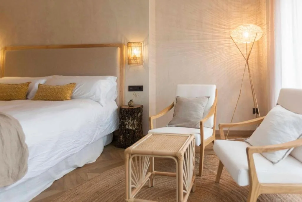 Superior Double Room — Hábitat Cigüeña Negra