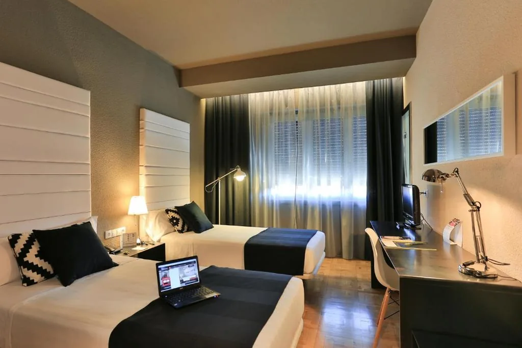 Habitación Doble - 2 camas — Habitus Hotel Leyre