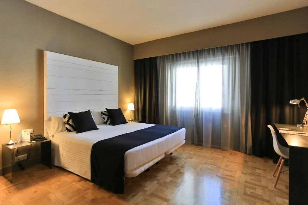 Habitación Estándar - 1 cama grande — Habitus Hotel Leyre