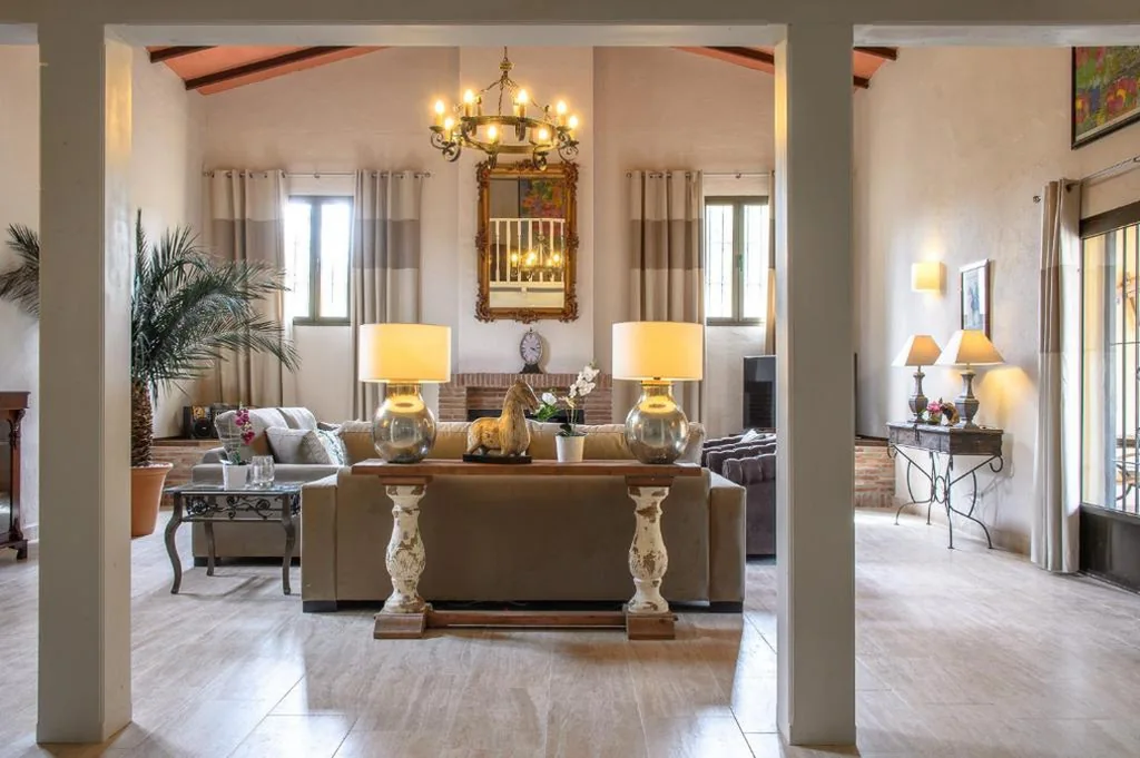Villa — Hacienda De La Siesta