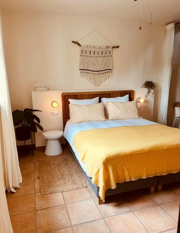 Habitación Superior - 1 cama grande — Hacienda el Tarajal - Boutique B&B