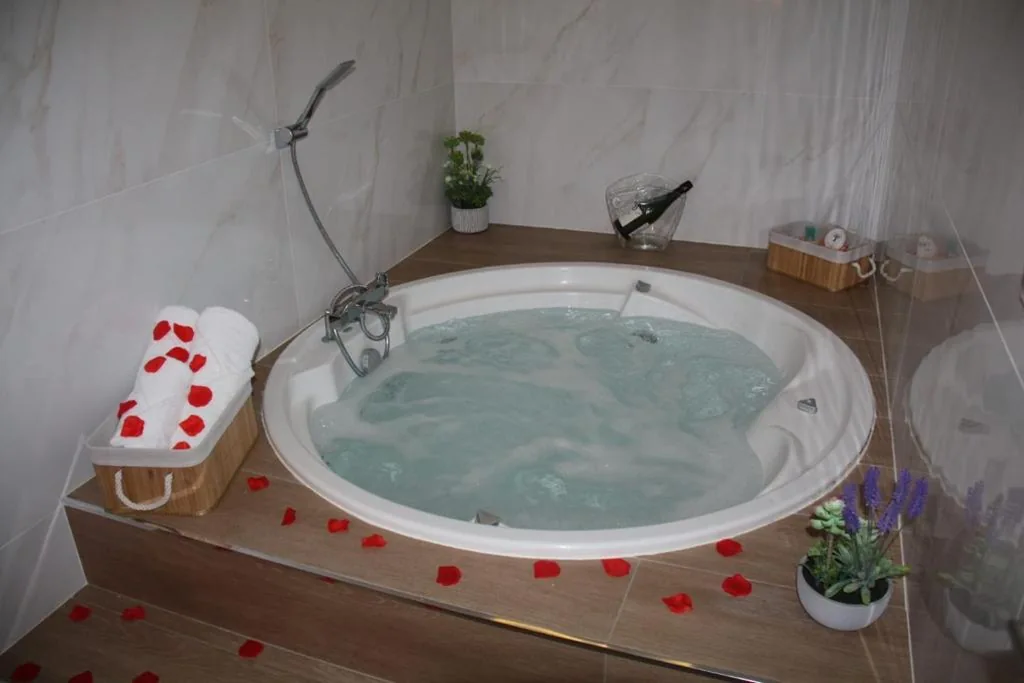 Quarto Duplo com banheira de hidromassagem — Hacienda Guadalquivir