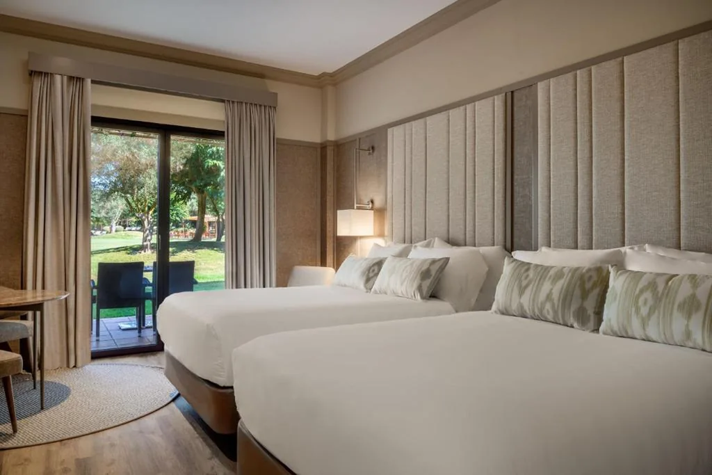 Habitación Deluxe con terraza - 2 camas grandes — Hacienda Son Antem Golf Resort, Autograph Collection