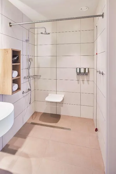Hampton By Hilton Barcelona Fira Gran Via — photo 3