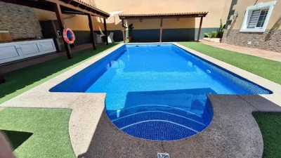 Happiness Chalet with Heated Swimming Pool — Foto 7