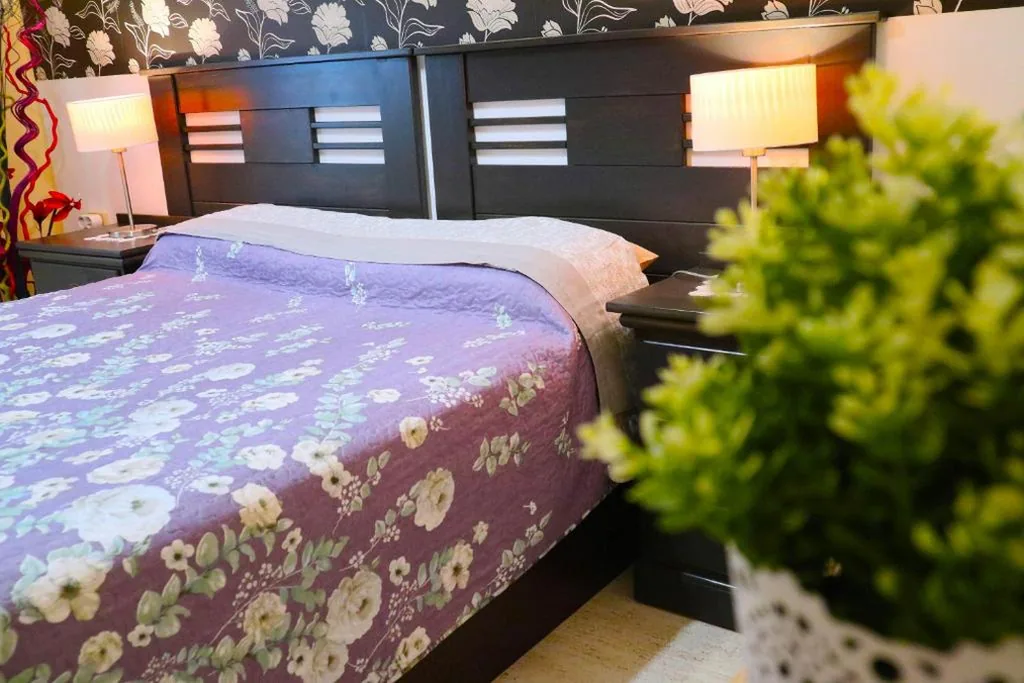 Camera doppia con bagno privato — HAPPY ROOM
