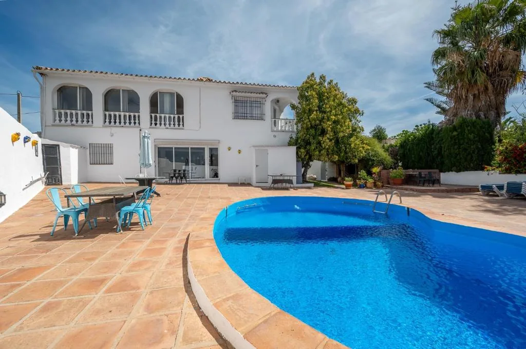 Double Room — Haza Redonda Bed & Breakfast