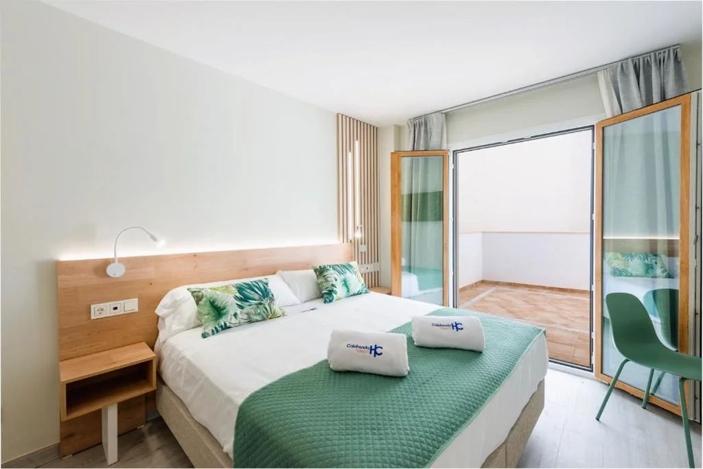 Habitación Doble con terraza — HC Calahonda Beach Nerja