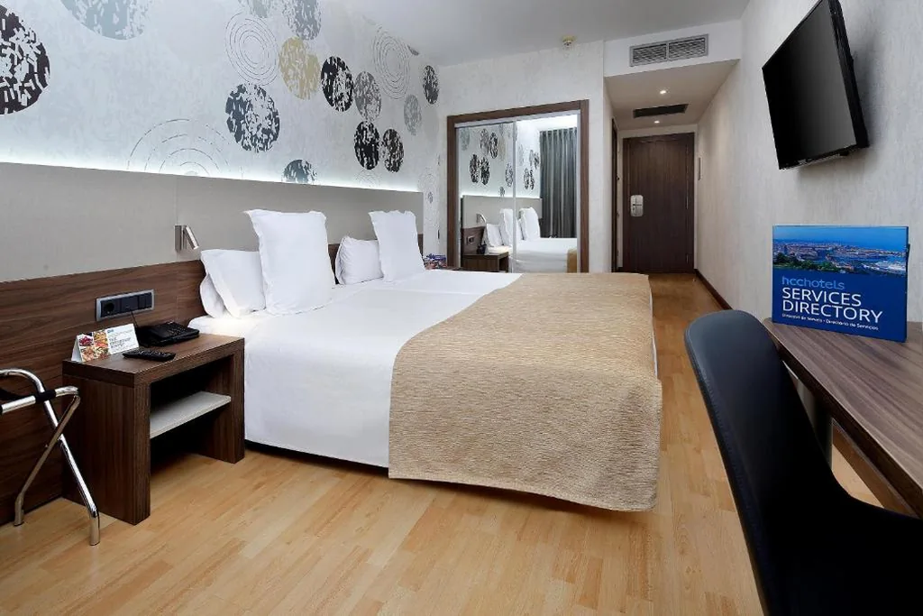 Doppelzimmer mit Parkplatz und 2 Betten — HCC Montblanc