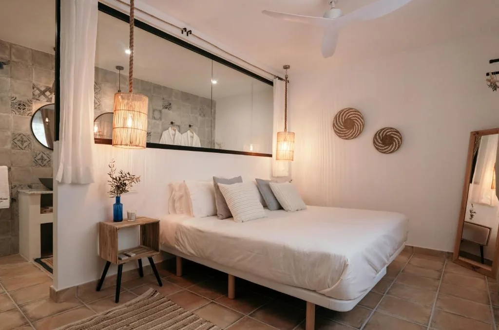 Doppelzimmer mit Gartenblick – 1 oder 2 Betten — Hearts & Home