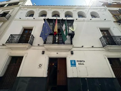 Hemd Hotels Puerta Real Boutique — foto 6