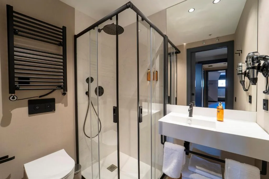 Superior Two-Bedroom Deluxe Apartment — Heritage Suites Oviedo